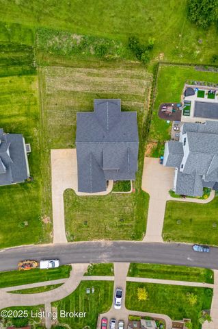 6609 Clore Lake Rd, Crestwood, KY 40014