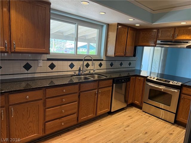 881 East Calvada Boulevard, Pahrump, NV 89048