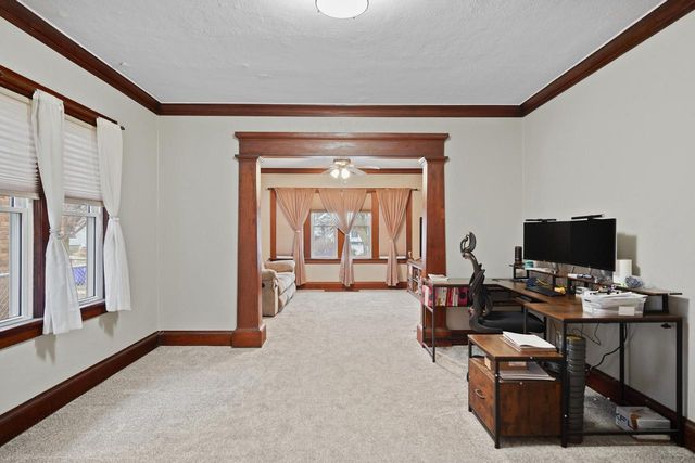 7325 24th AVENUE, Kenosha, WI 53143