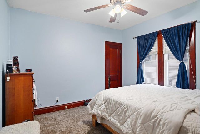 7325 24th AVENUE, Kenosha, WI 53143