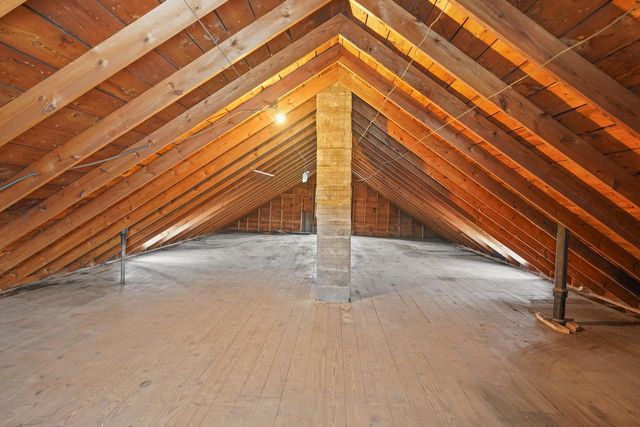 7325 24th AVENUE, Kenosha, WI 53143