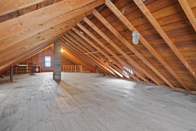 7325 24th AVENUE, Kenosha, WI 53143