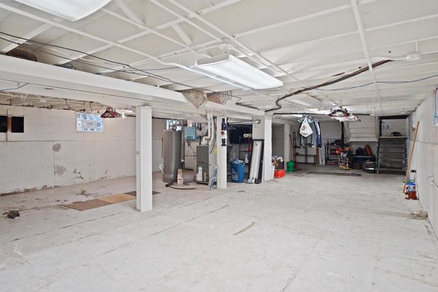 7325 24th AVENUE, Kenosha, WI 53143