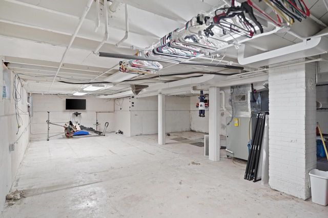 7325 24th AVENUE, Kenosha, WI 53143