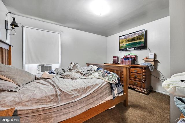 118 E RUDDLE ST, Coaldale, PA 18218