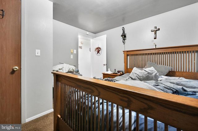 118 E RUDDLE ST, Coaldale, PA 18218
