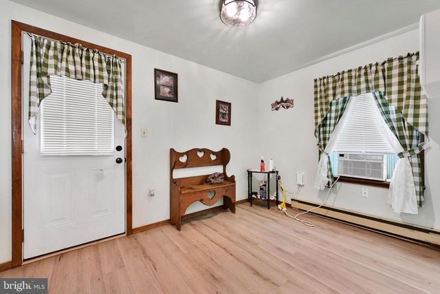 118 E RUDDLE ST, Coaldale, PA 18218