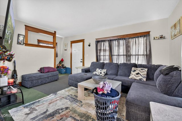 613 Toronto Avenue, Toledo, OH 43609