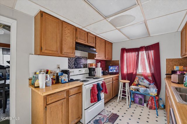 613 Toronto Avenue, Toledo, OH 43609