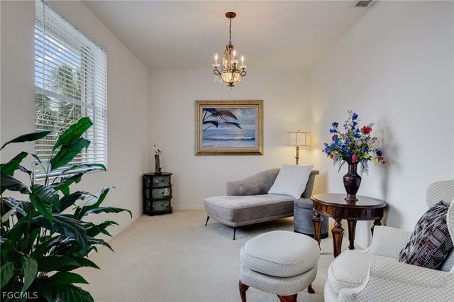 944 Golden Pond CT, Cape Coral, FL 33909