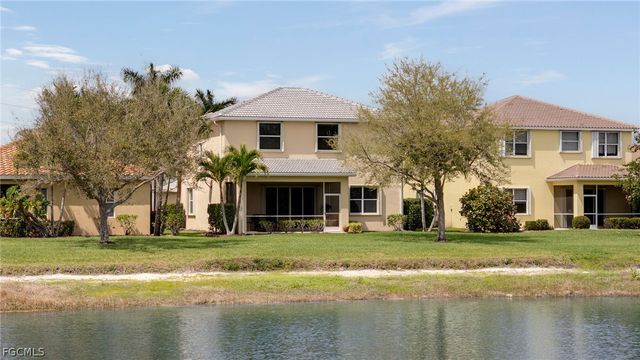944 Golden Pond CT, Cape Coral, FL 33909