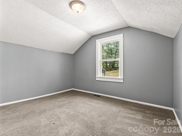 15 Woodbine Road, Asheville, NC 28804