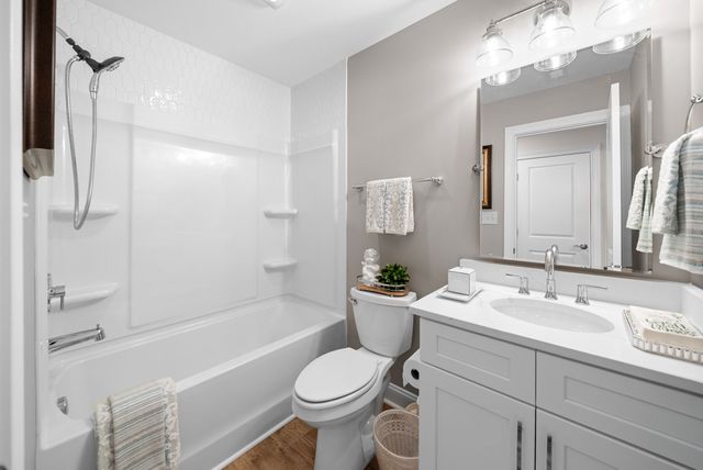 1457 Collins View Way, Clarksville, TN 37043