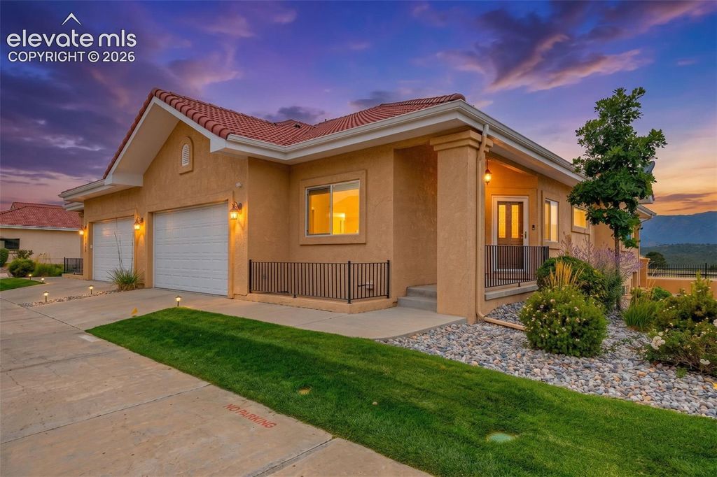 13940 Paradise Villas Grove, Colorado Springs, CO 80921