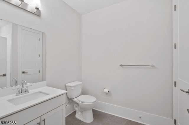 102 Iris Ct, Warren Twp., NJ 07059