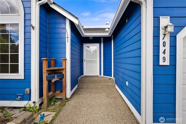 7049 SOUTHWICK Court SW, Olympia, WA 98512