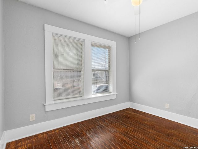 215 AND 219 Paschal St, San Antonio, TX 78212