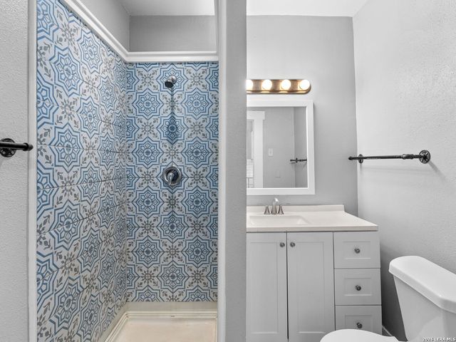 215 AND 219 Paschal St, San Antonio, TX 78212