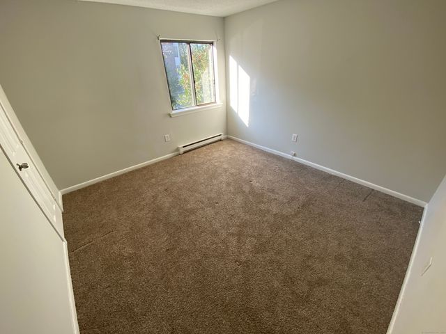 32 Old Foxon Road 9, East Haven, CT 06513