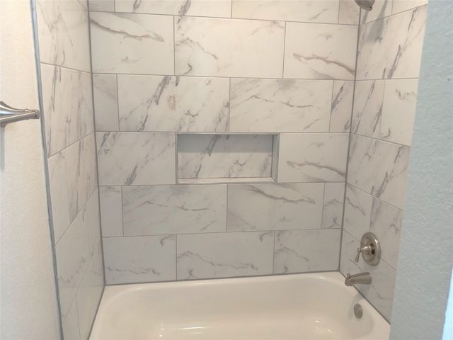 6212 Valley Forge Court, Arlington, TX 76002