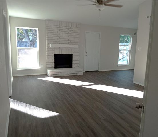 6212 Valley Forge Court, Arlington, TX 76002