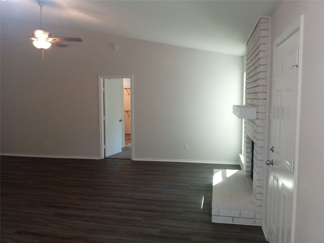 6212 Valley Forge Court, Arlington, TX 76002