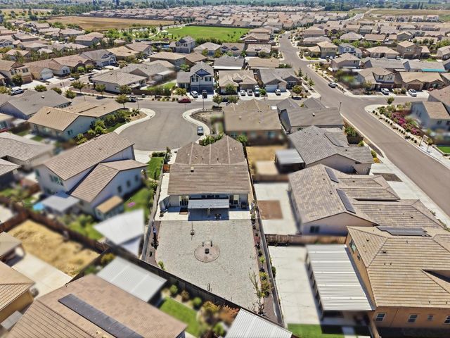 1827 Tulip Ct, Lodi, CA 95242