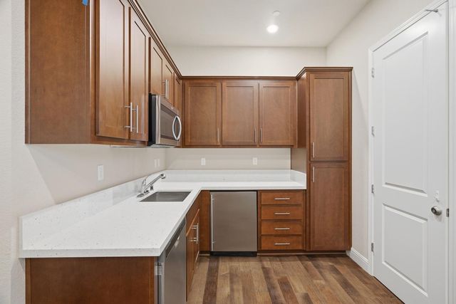 1827 Tulip Ct, Lodi, CA 95242