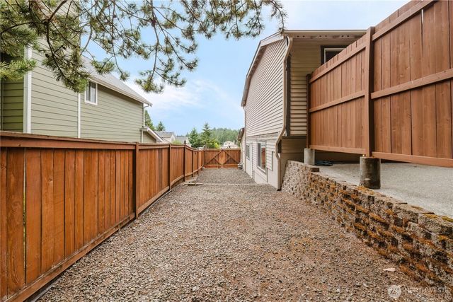 10381 Wilkes Court NW, Silverdale, WA 98383