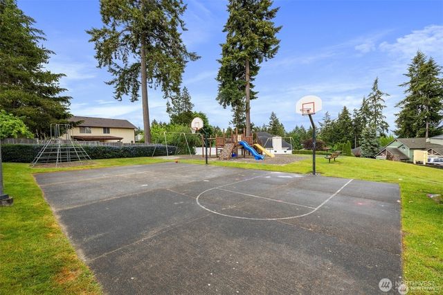 10381 Wilkes Court NW, Silverdale, WA 98383