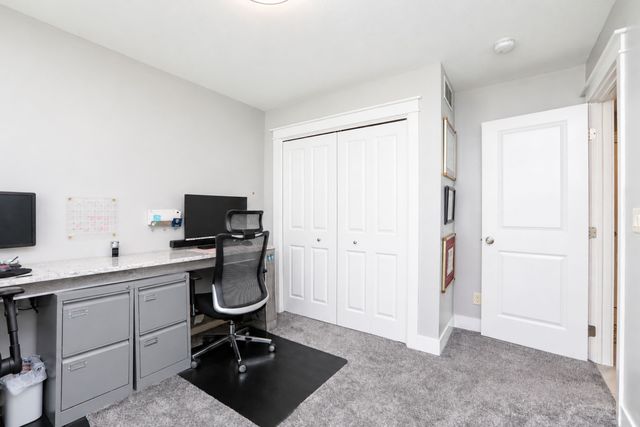 2013 NW Woodland Court, Ankeny, IA 50023
