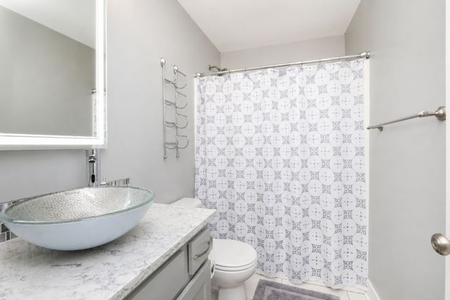 2013 NW Woodland Court, Ankeny, IA 50023