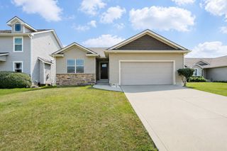 2013 NW Woodland Court, Ankeny, IA 50023