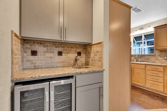 804 Livingston Drive, Hurst, TX 76053