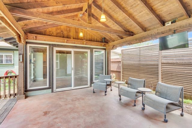804 Livingston Drive, Hurst, TX 76053