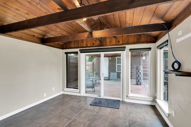 804 Livingston Drive, Hurst, TX 76053