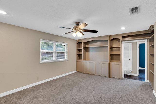 804 Livingston Drive, Hurst, TX 76053