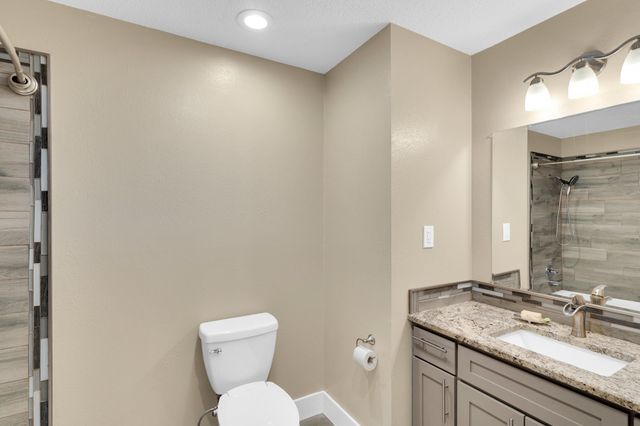 804 Livingston Drive, Hurst, TX 76053