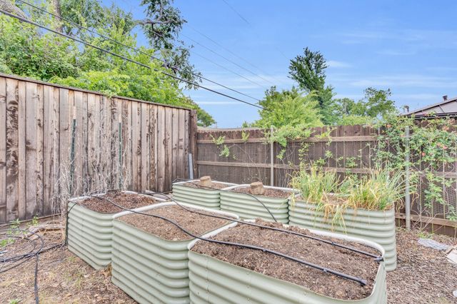 804 Livingston Drive, Hurst, TX 76053