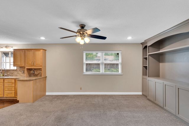 804 Livingston Drive, Hurst, TX 76053