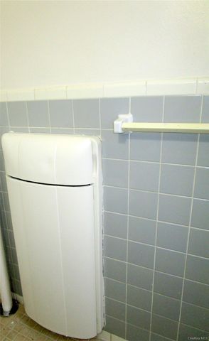 123 Valentine Lane 4E, Yonkers, NY 10705