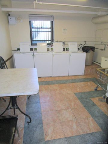 123 Valentine Lane 4E, Yonkers, NY 10705