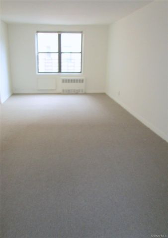 123 Valentine Lane 4E, Yonkers, NY 10705