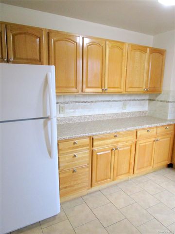 123 Valentine Lane 4E, Yonkers, NY 10705