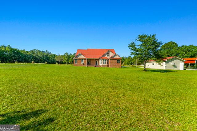 19 Hollow Oak Drive, Pembroke, GA 31321