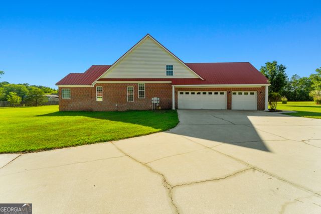 19 Hollow Oak Drive, Pembroke, GA 31321