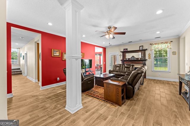 19 Hollow Oak Drive, Pembroke, GA 31321