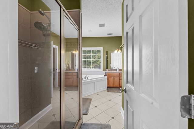 19 Hollow Oak Drive, Pembroke, GA 31321