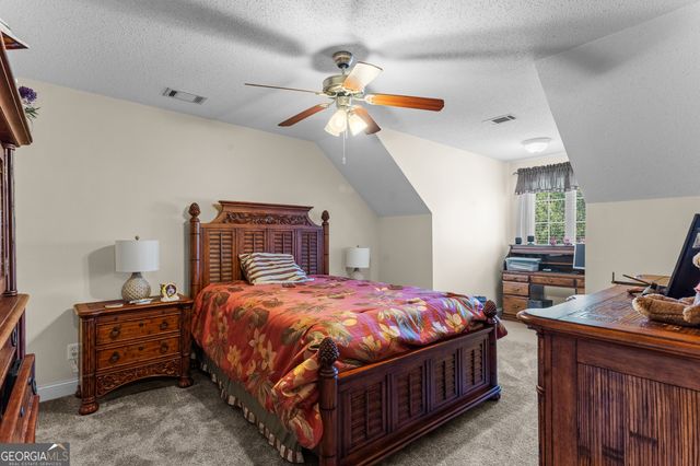 19 Hollow Oak Drive, Pembroke, GA 31321