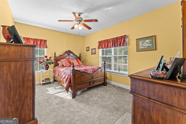 19 Hollow Oak Drive, Pembroke, GA 31321